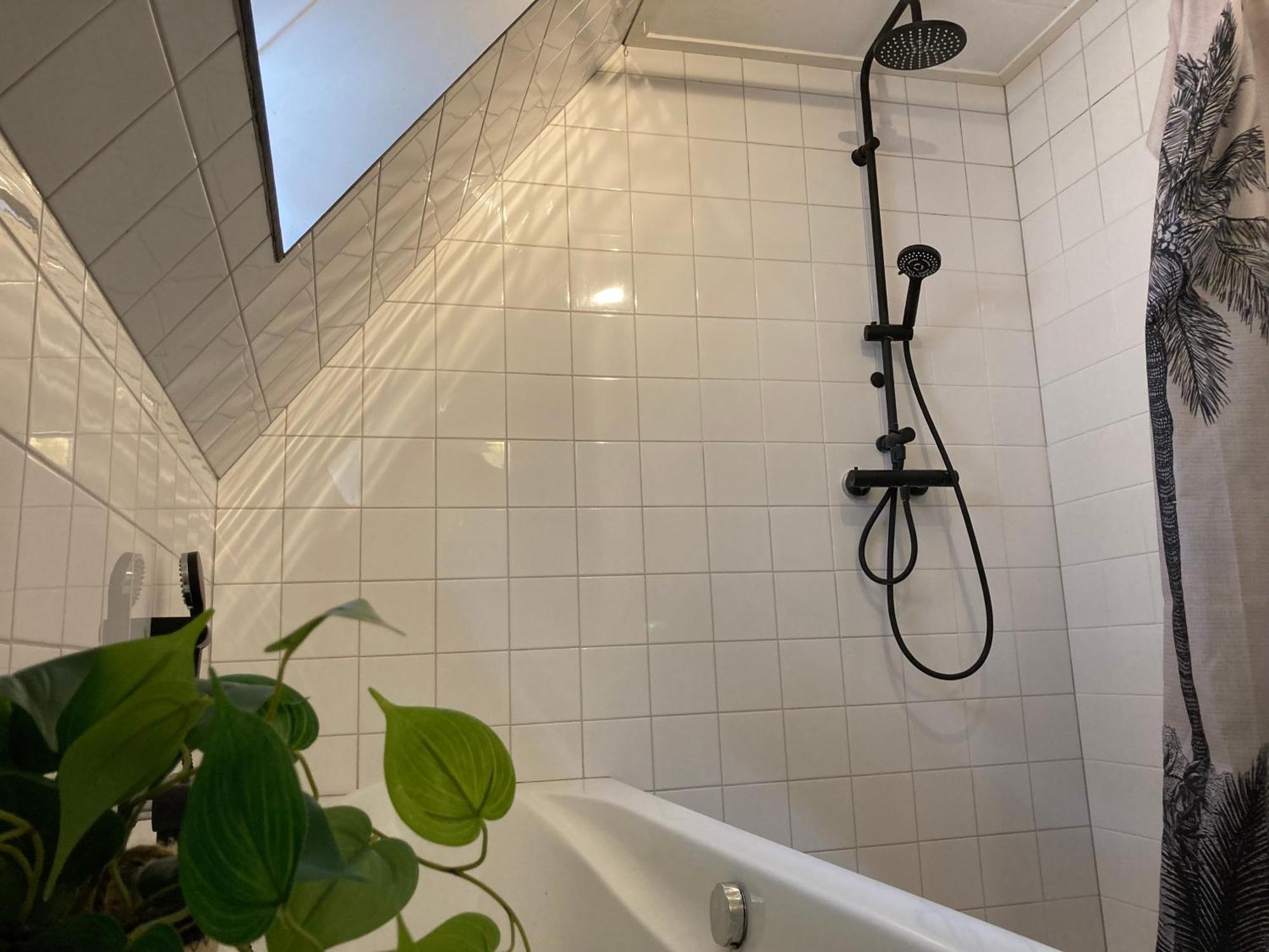 Elegant Appartement In Pakhuis Friesland Centrum 레바르덴 외부 사진