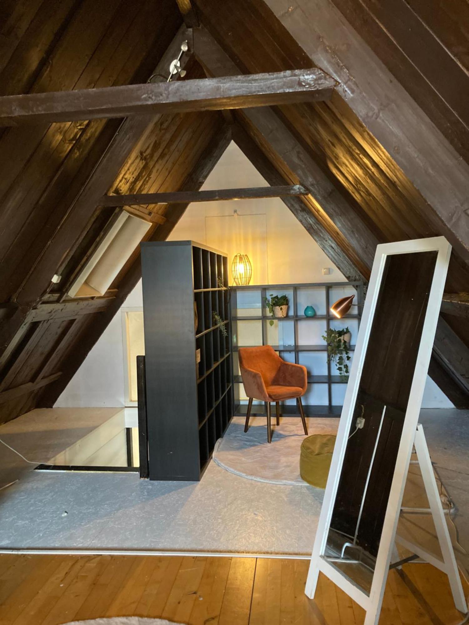 Elegant Appartement In Pakhuis Friesland Centrum 레바르덴 객실 사진