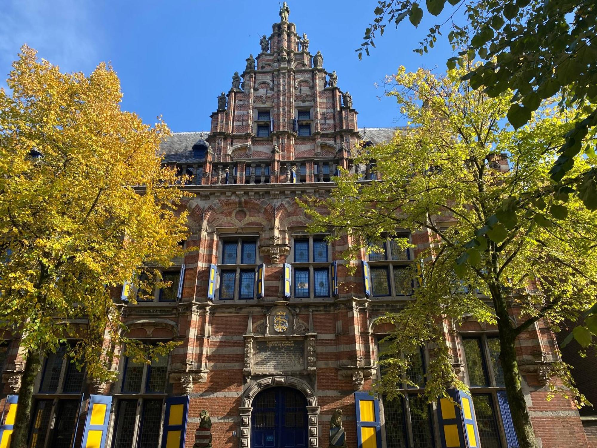 Elegant Appartement In Pakhuis Friesland Centrum 레바르덴 외부 사진